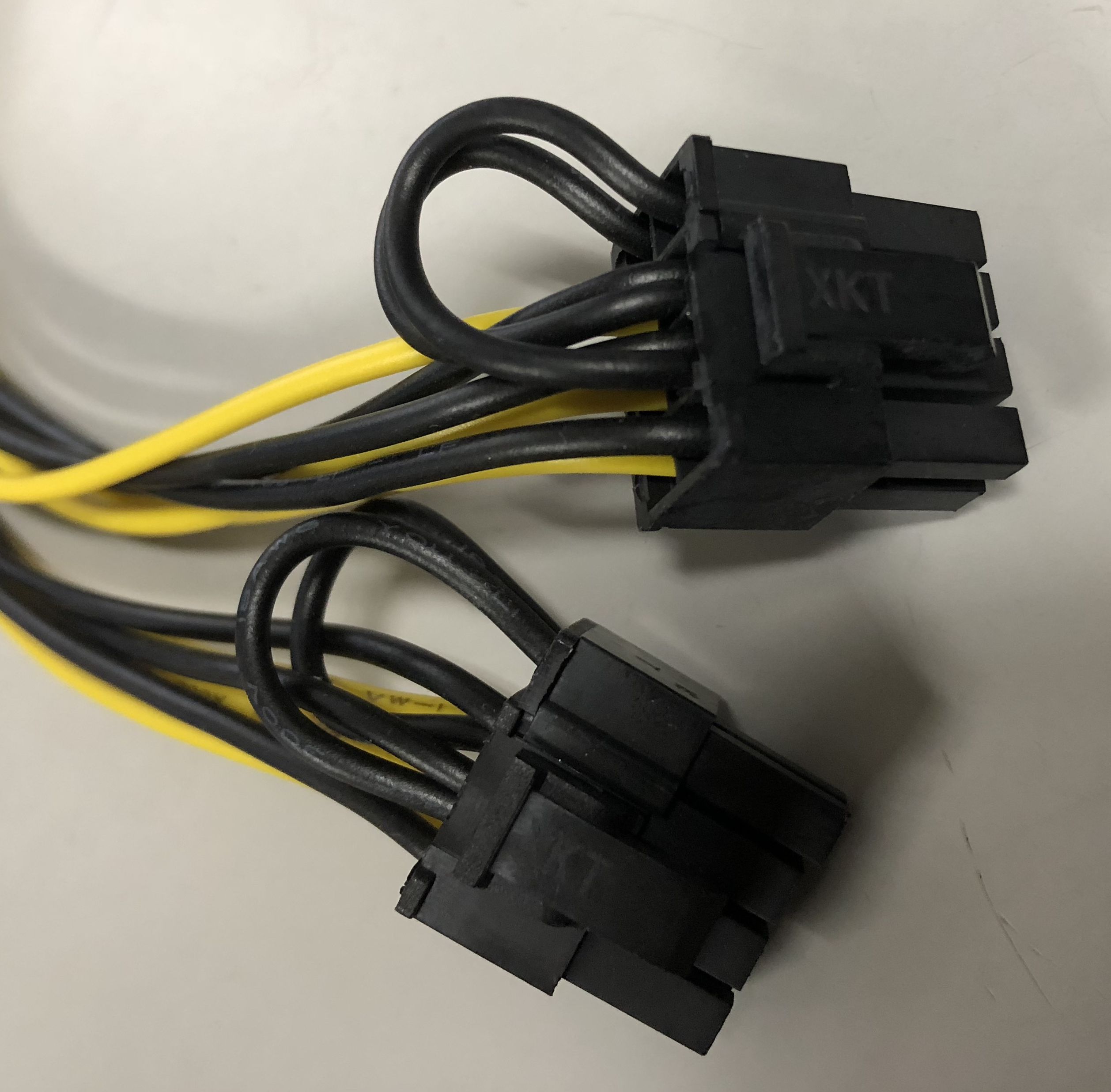メーカー在庫限り品 StarTech.com PCI Express電源 分岐 二股 Y字 延長ケーブル 15cm 1x 6ピン メス - 2x オス  PCIEXSPLIT6 qdtek.vn